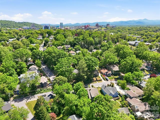 86 Annandale Avenue, Asheville, NC 28801