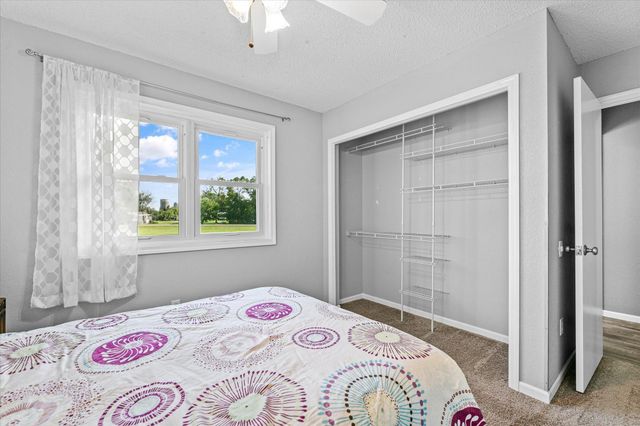 11655 Sunset Circle, Hutchinson, MN 55350