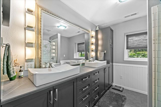 11655 Sunset Circle, Hutchinson, MN 55350