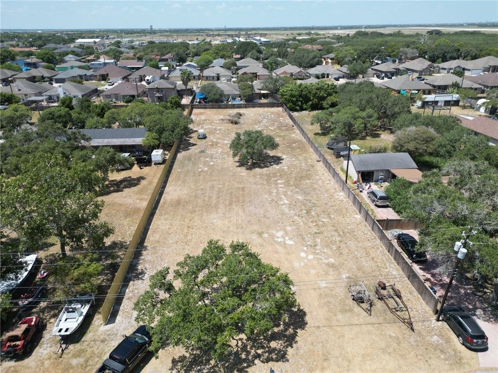 3746 Lynda Lee Dr, Corpus Christi, TX 78418 — photo 2