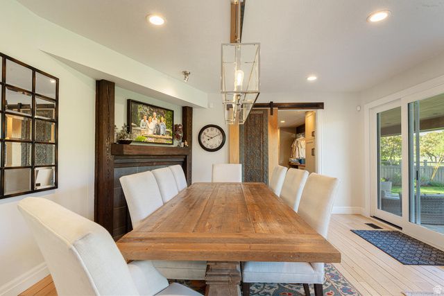 8364 S ETIENNE WAY, Sandy, UT 84093