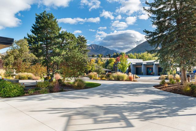 8364 S ETIENNE WAY, Sandy, UT 84093