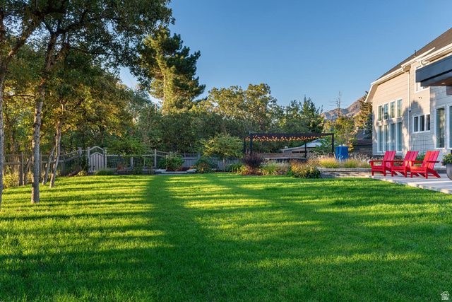 8364 S ETIENNE WAY, Sandy, UT 84093