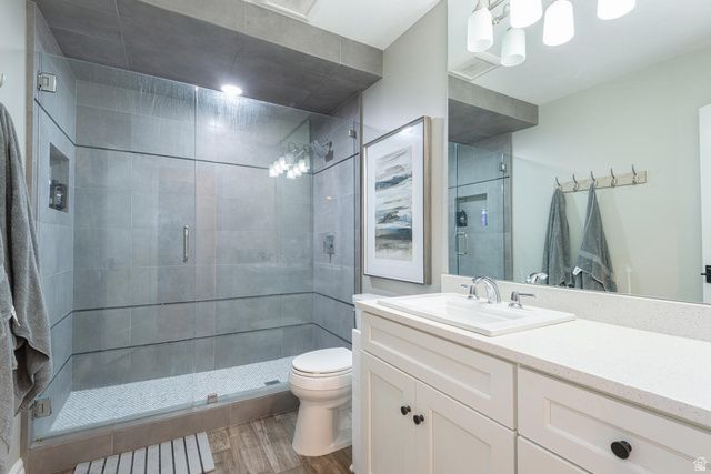 8364 S ETIENNE WAY, Sandy, UT 84093