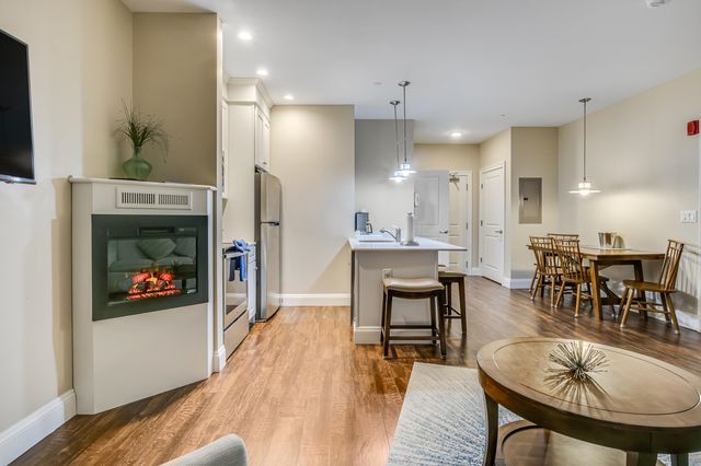 1 Ocean Ave # 306, York, ME 03909