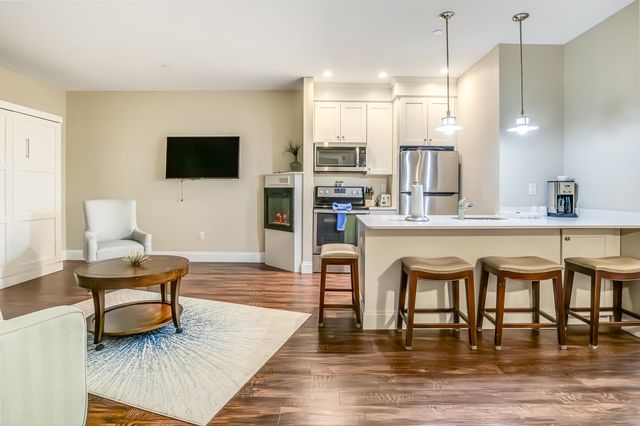 1 Ocean Ave # 306, York, ME 03909