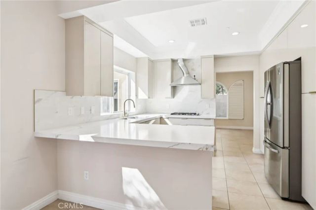 7659 Coldwater Canyon Court, North Hollywood, CA 91605