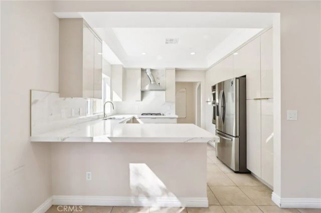 7659 Coldwater Canyon Court, North Hollywood, CA 91605