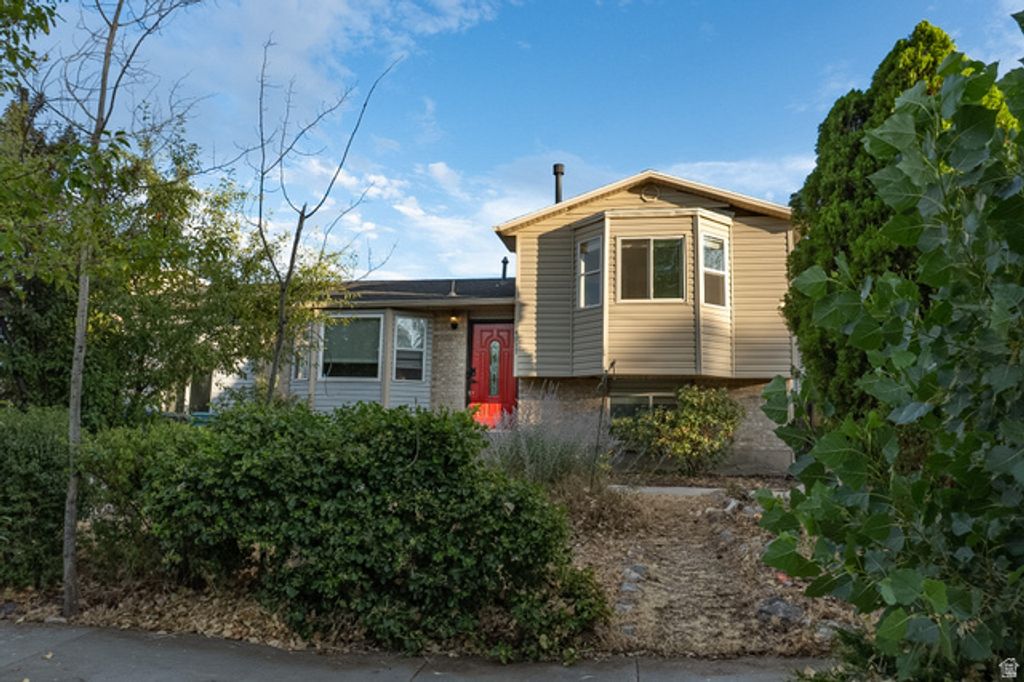 4917 W SHOOTING STAR AVE, West Jordan, UT 84081 — exterior