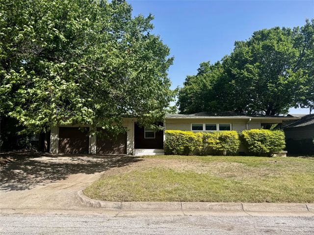 4657 Selkirk Drive, Fort Worth, TX 76109