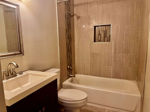 4657 Selkirk Drive, Fort Worth, TX 76109