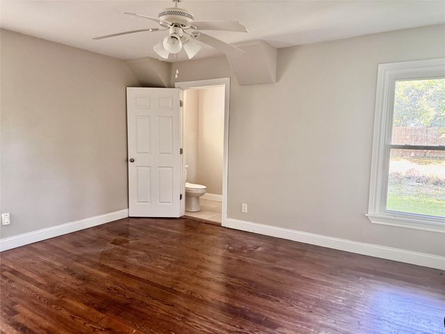 4657 Selkirk Drive, Fort Worth, TX 76109