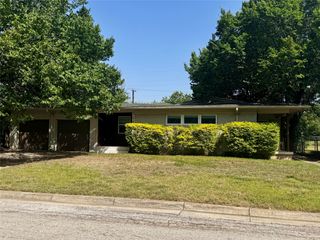 4657 Selkirk Drive, Fort Worth, TX 76109