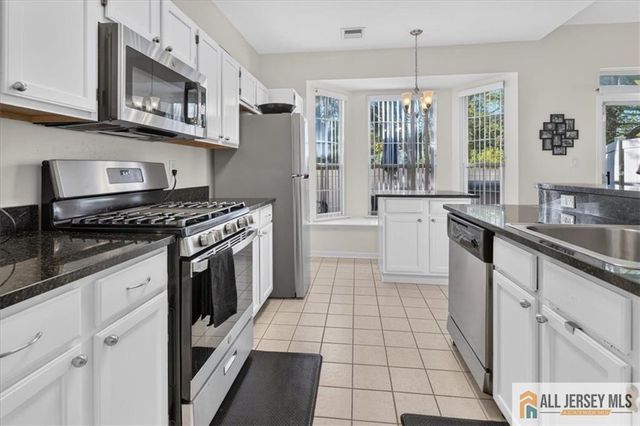 103 Ashford Drive, Plainsboro, NJ 08536