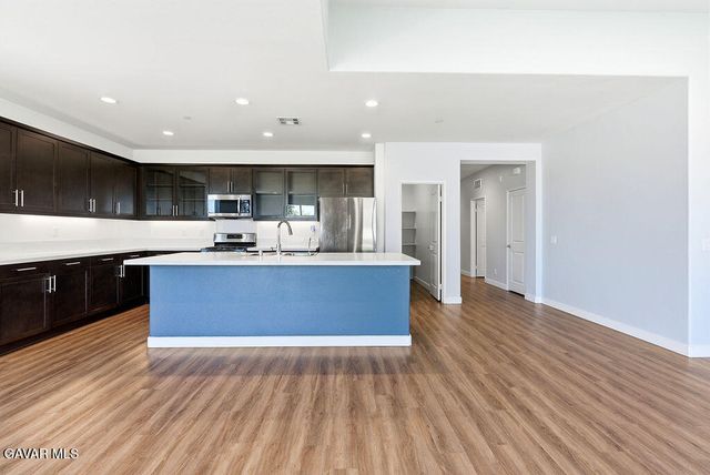 45652 Palm Lane, Lancaster, CA 93535