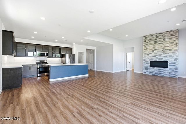 45652 Palm Lane, Lancaster, CA 93535