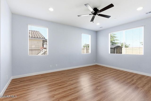 45652 Palm Lane, Lancaster, CA 93535