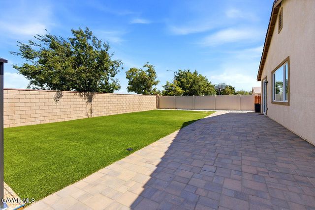 45652 Palm Lane, Lancaster, CA 93535
