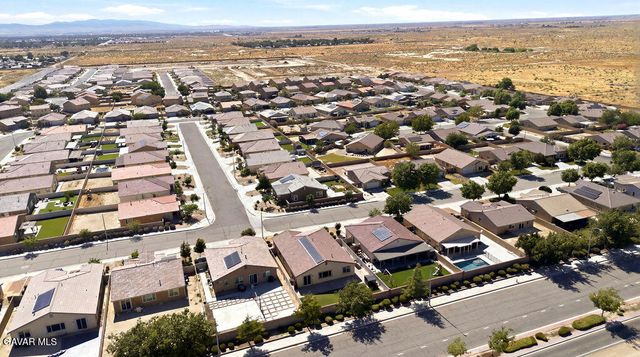 45652 Palm Lane, Lancaster, CA 93535