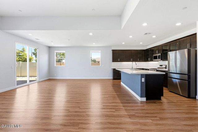 45652 Palm Lane, Lancaster, CA 93535