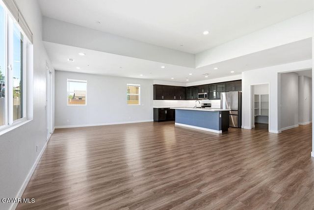45652 Palm Lane, Lancaster, CA 93535