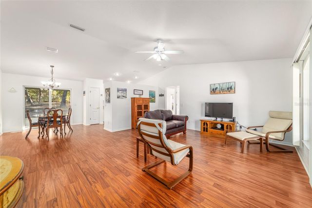 810 W DEACON PLACE, Citrus Springs, FL 34434