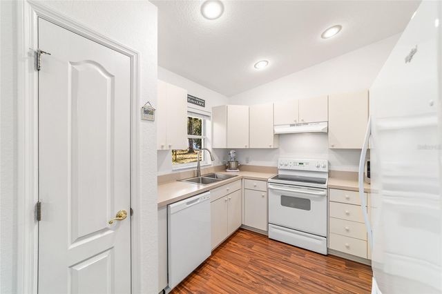 810 W DEACON PLACE, Citrus Springs, FL 34434