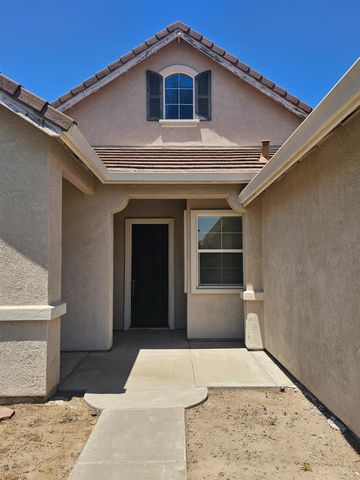 943 Tannehill Dr, Manteca, CA 95337