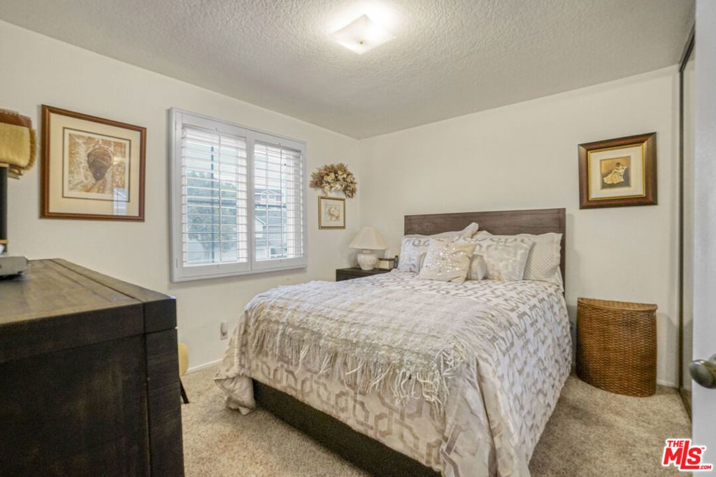 Image 21 of property listing at 3616 Kensley Drive, Inglewood, CA 90305