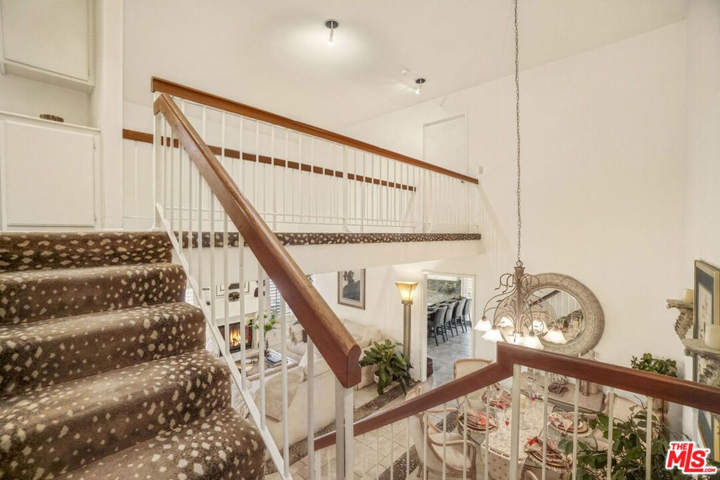 Image 26 of property listing at 3616 Kensley Drive, Inglewood, CA 90305