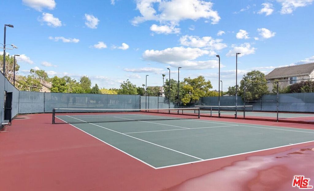 Image 42 of property listing at 3616 Kensley Drive, Inglewood, CA 90305