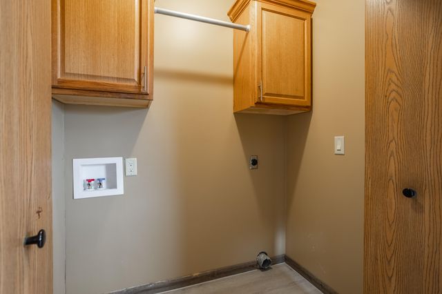 802 S Fountain Avenue, Republic, MO 65738