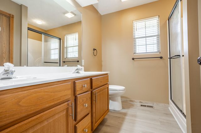 802 S Fountain Avenue, Republic, MO 65738