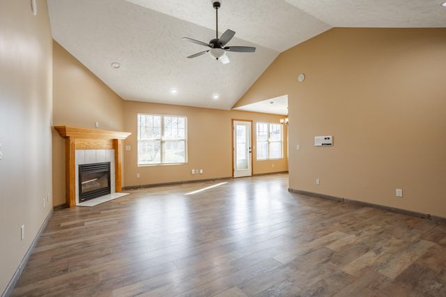 802 S Fountain Avenue, Republic, MO 65738