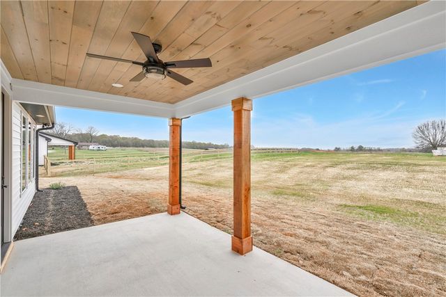 4554 Flat Rock Road, Iva, SC 29655