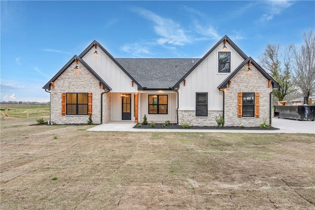 4554 Flat Rock Road, Iva, SC 29655