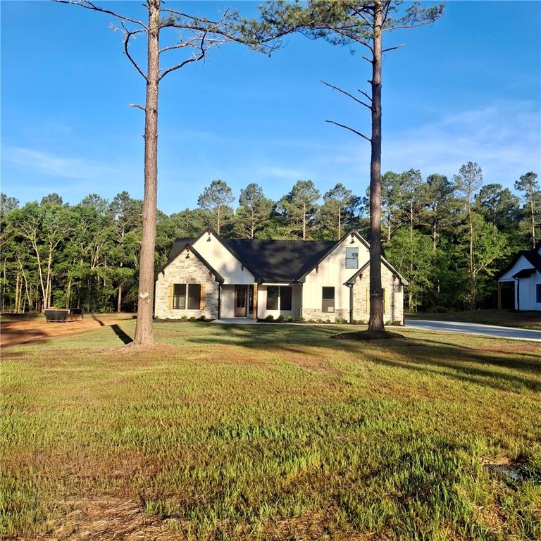 4554 Flat Rock Road, Iva, SC 29655