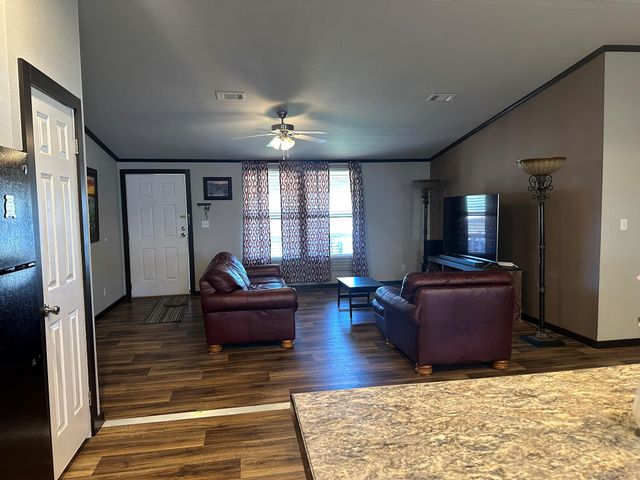 213 Susan DR, Buda, TX 78610