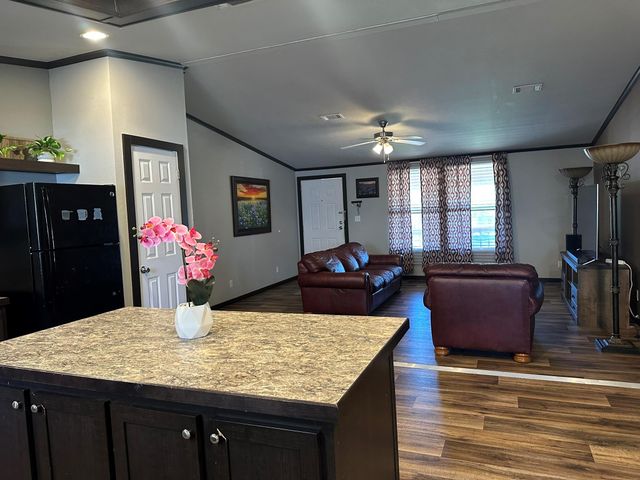 213 Susan DR, Buda, TX 78610