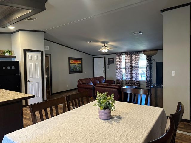 213 Susan DR, Buda, TX 78610