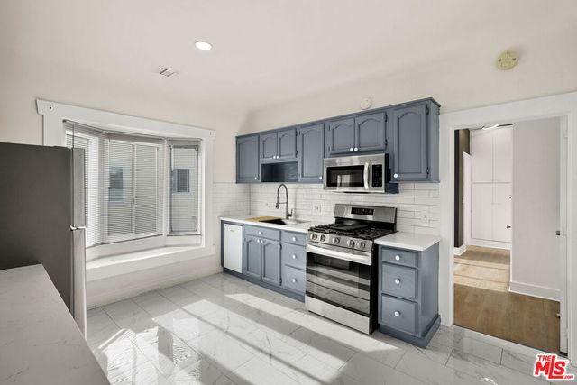 1821 Grace Avenue, Los Angeles, CA 90028