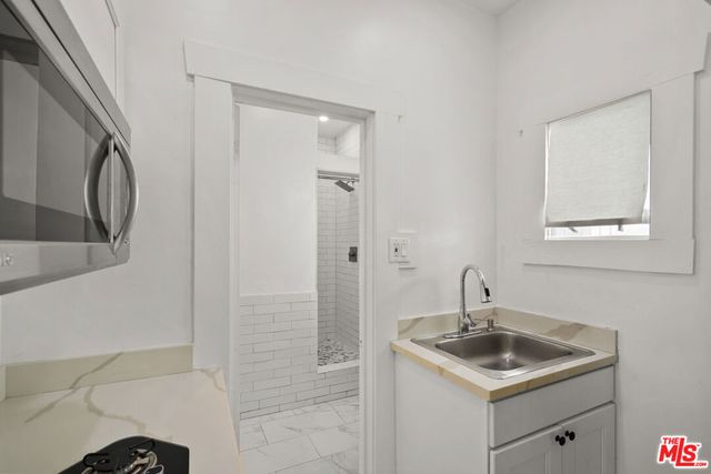 1821 Grace Avenue, Los Angeles, CA 90028