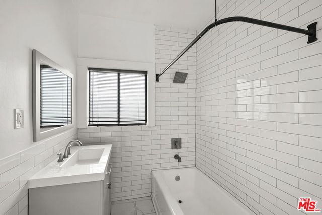 1821 Grace Avenue, Los Angeles, CA 90028