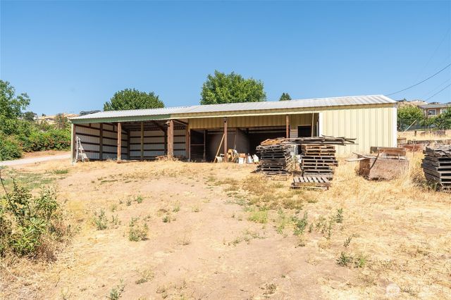 2731 Sunset Highway, East Wenatchee, WA 98802