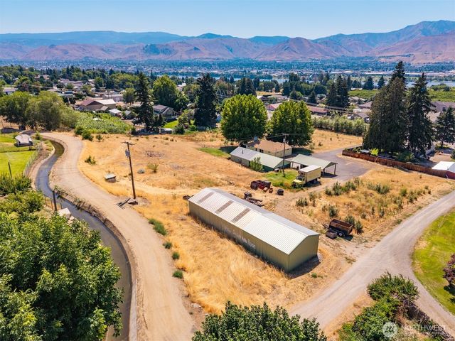 2731 Sunset Highway, East Wenatchee, WA 98802