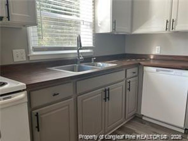 3527 Scottywood Drive, Fayetteville, NC 28303