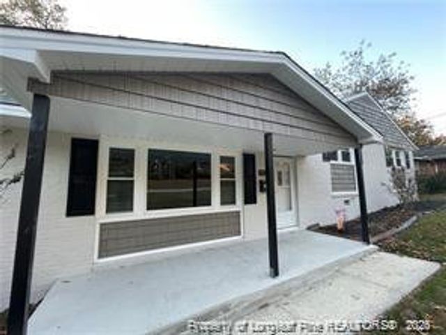 3527 Scottywood Drive, Fayetteville, NC 28303