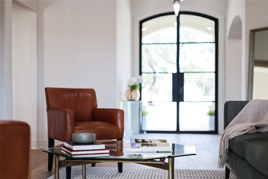 1100 Norwood RD, Dripping Springs, TX 78620