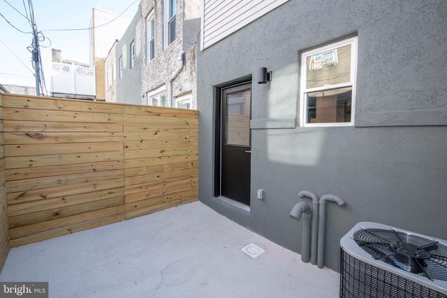 1512 S BEULAH ST, Philadelphia, PA 19147