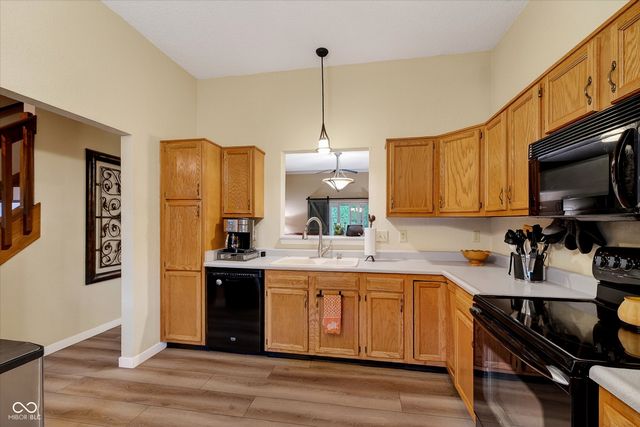 101 W New York Street, Fortville, IN 46040